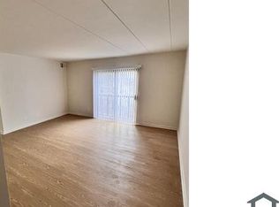 5330 E St SE #6, Washington, DC 20019