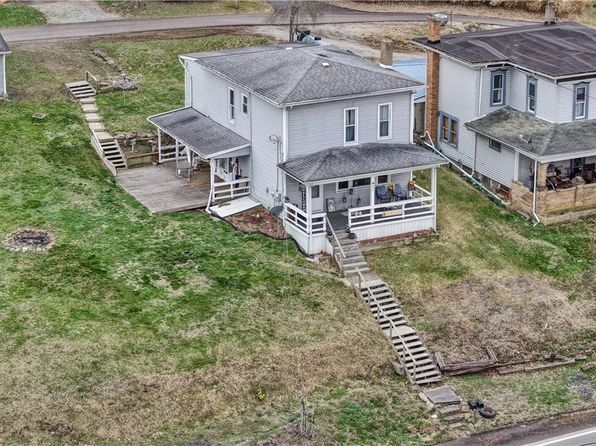 55 S Sherrod Ave, Sherrodsville, OH 44675