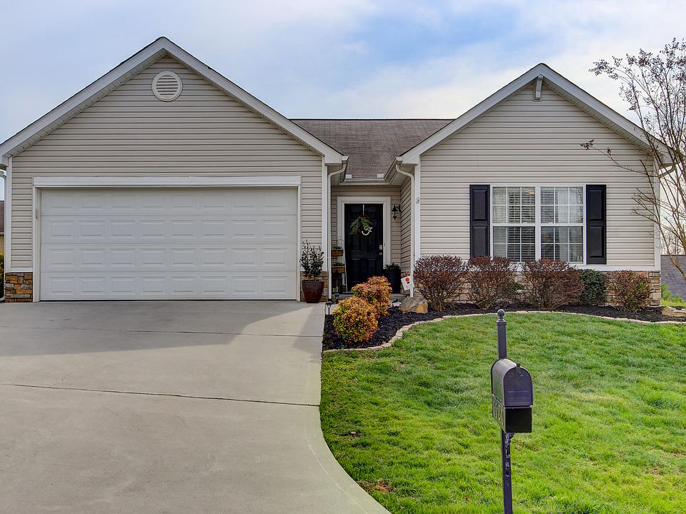 1st image of 6520 Airtree Ln