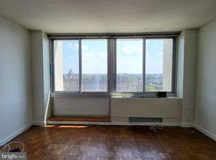 604 S Washington Sq #36-913, Philadelphia, PA 19106