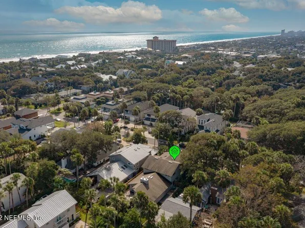 337 4TH Street, Atlantic Beach, FL 32233