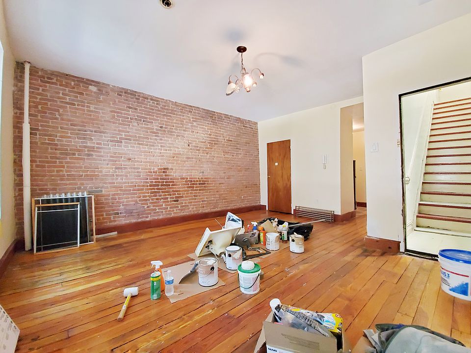 2nd image of 983 Greene Ave #1A