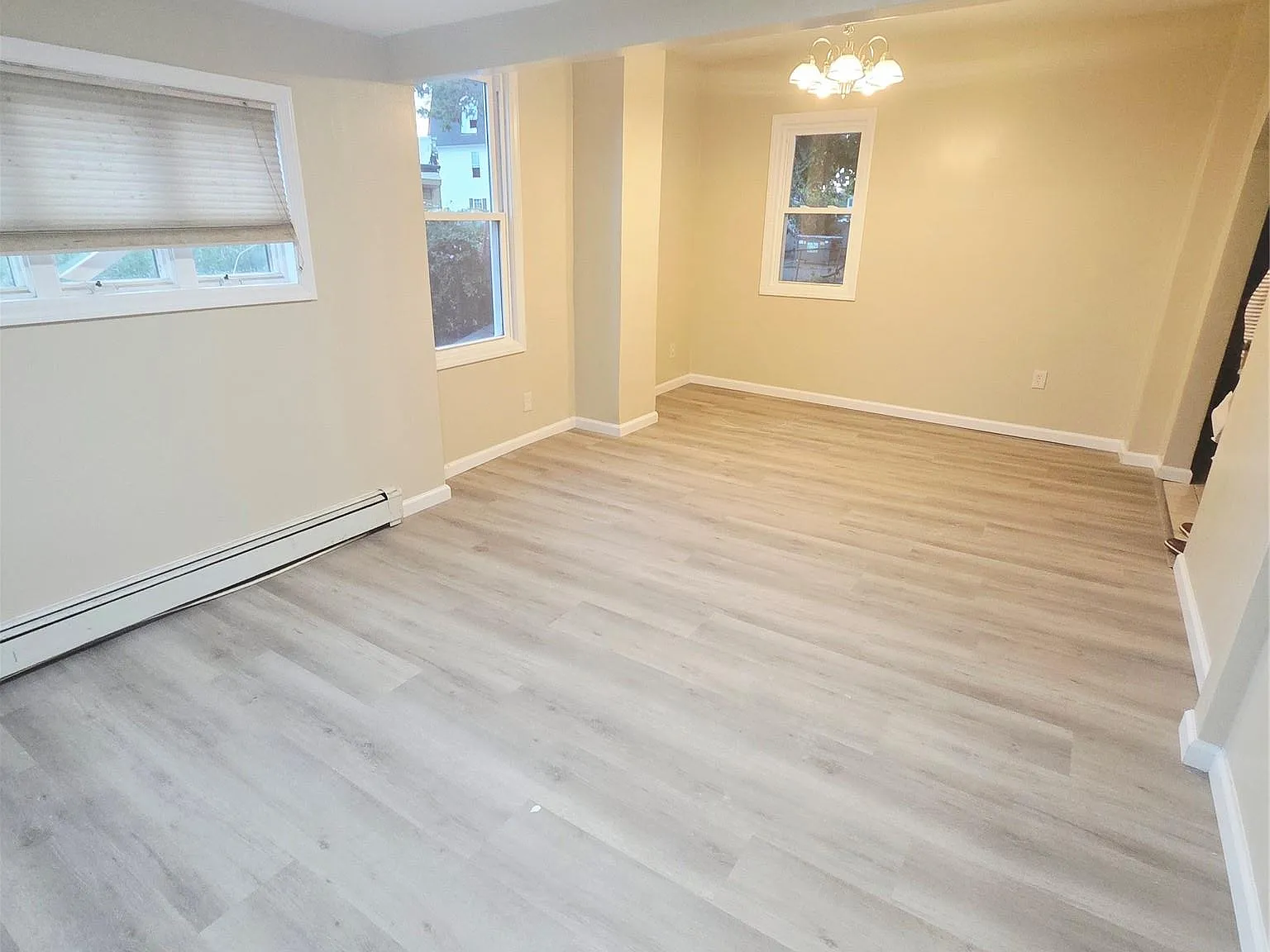 4 bed, 2.0 bath, 1291 sqft, $4,700 — Photo 4