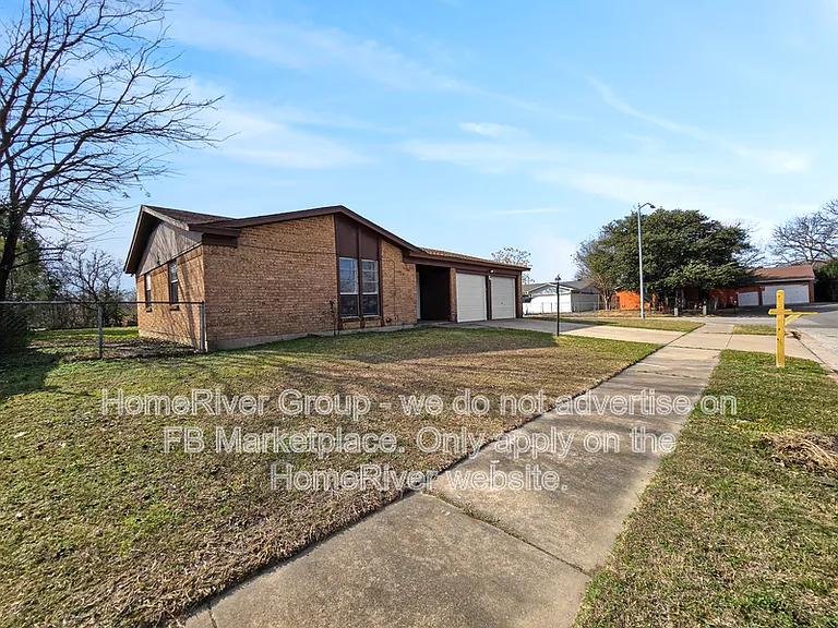 7453 Darien St — Photo 19