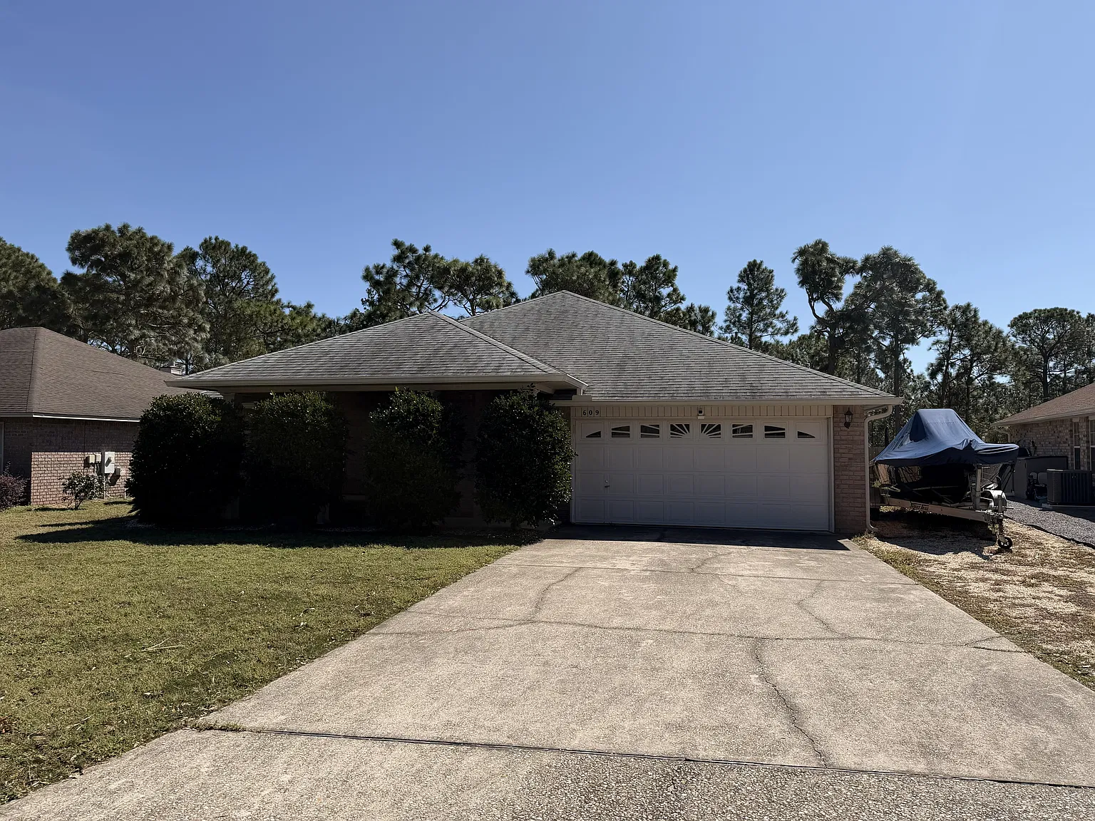 4 bed, 2067 sqft, $2,500 — Photo 1