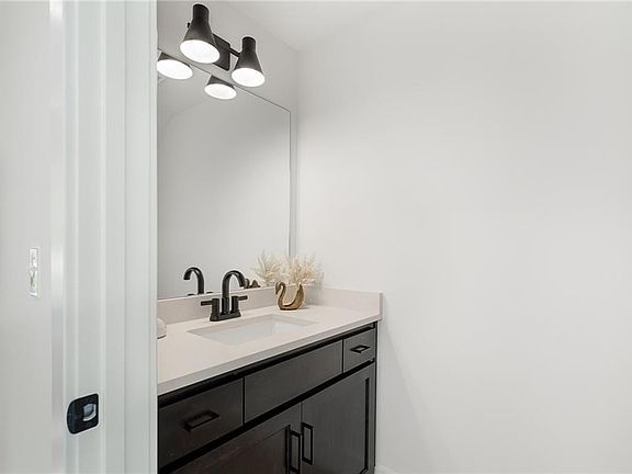 5th image of 9701 Jupiter St