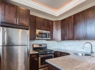 2064 N Western Ave APT 3F, Chicago, IL 60647