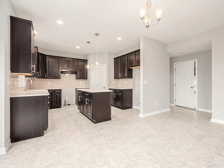 6823 Dulles Dr — Photo 16