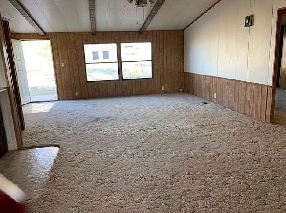 Additional Living Room