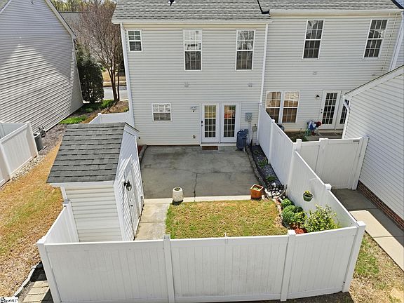 3rd image of 245 Hadley Commons Dr