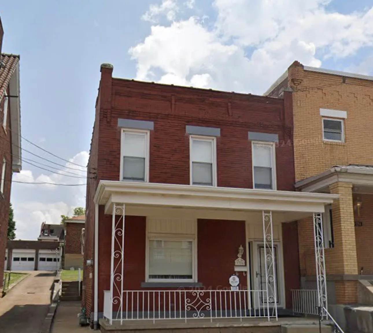 3 bed, 1216 sqft, $2,700 — Photo 1