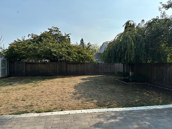 5th image of 2114 SE 60th Ave