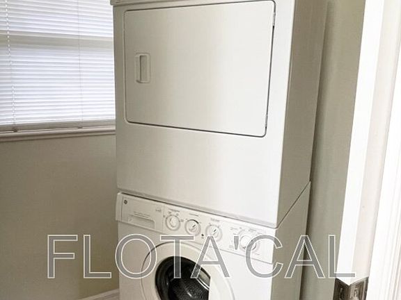 5th image of 225 Rotonda Blvd W APT A