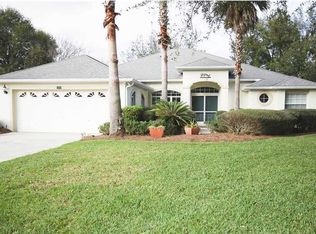 5215 Grove Mnr, Lady Lake, FL 32159