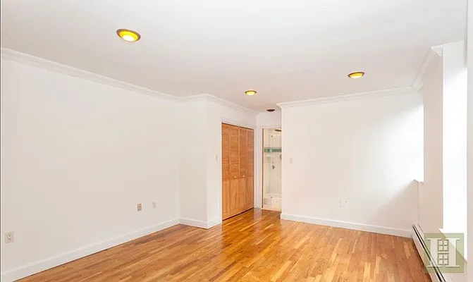 Rented by Halstead Real Estate | media 15
