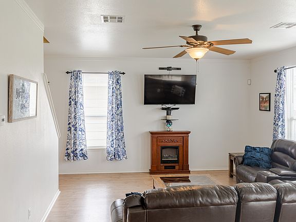 3rd image of 4203 Zion Ave