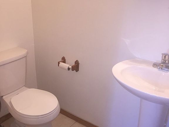 4th image of 1429 Pocono Blvd APT 101