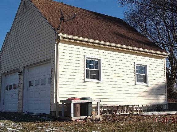 5th image of 218 Gasser Ln