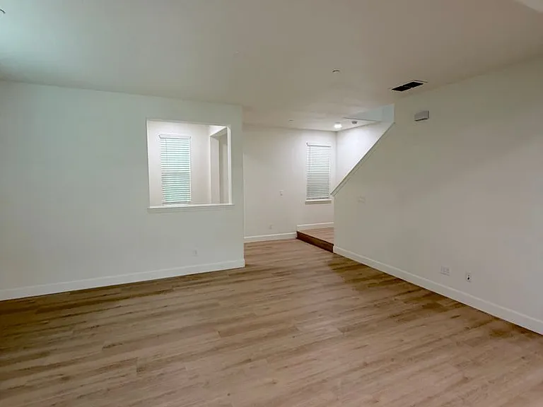 408 Dormarin Pl — Photo 3