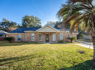 2490 S Shore Dr, Biloxi, MS 39532