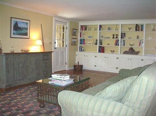 3rd image of 80 Woodmere Dr