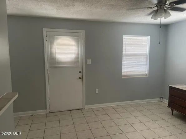 10 Cypress Cir APT A, Ormond Beach, FL 32176