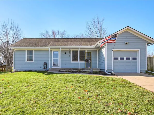 501 Poplar St, Peculiar, MO 64078