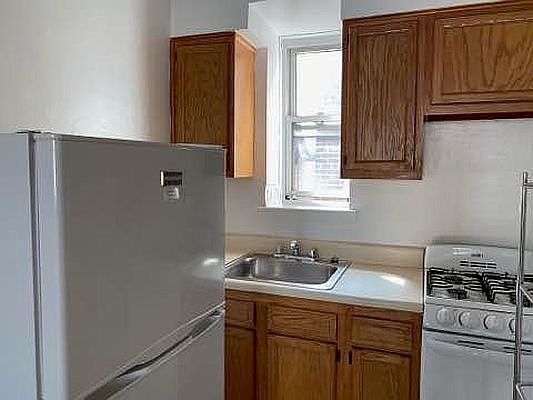 2nd image of 74-32 Broadway #3