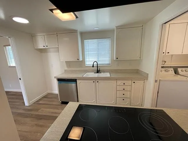 16771 Greenview Ln — Photo 8