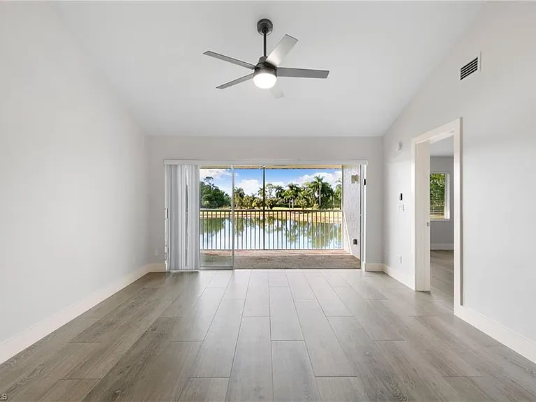 520 Augusta Blvd #B204 — Photo 4