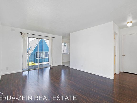 3rd image of 1836 Central Ave APT L