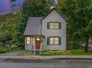 72 Smith Clove Rd, Central Valley, NY 10917