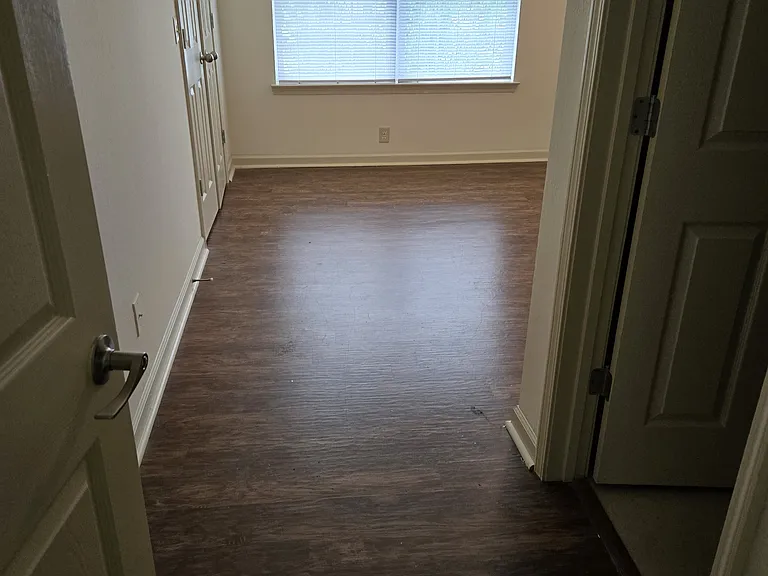 Northfield Ridge Apartments — Photo 12