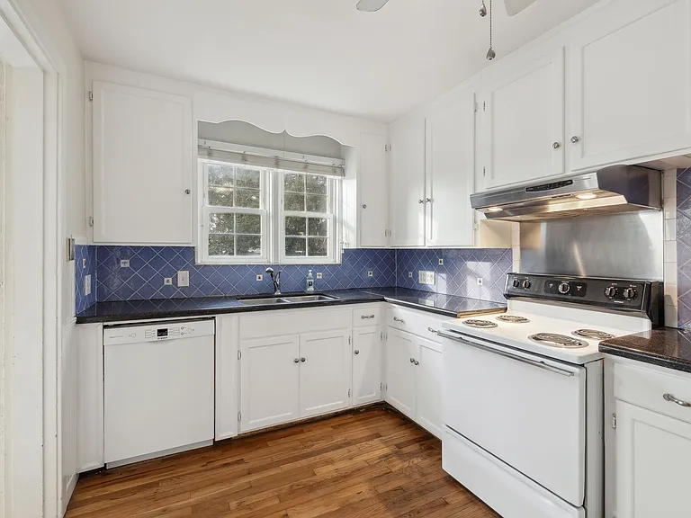 4164 Marquette Ave — Photo 4
