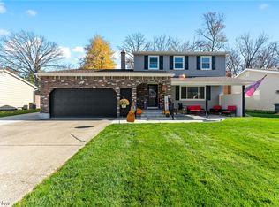 1736 Alverne Dr, Youngstown, OH 44514