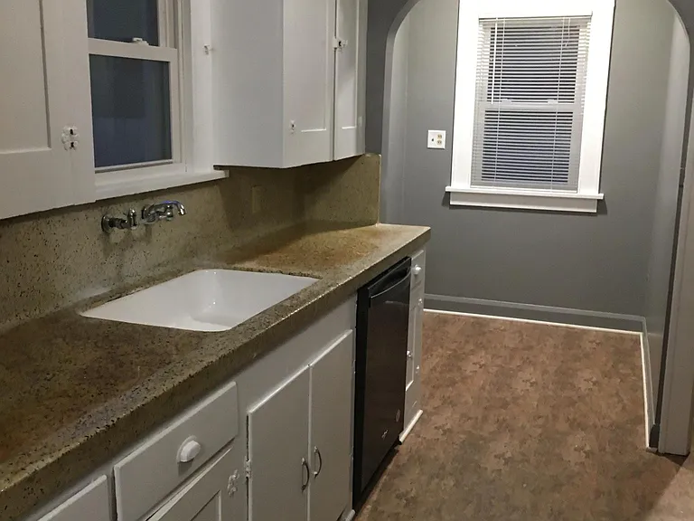 4401 Walker Ave — Photo 10