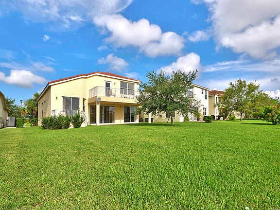 3rd image of 11463 SW Kingslake Cir
