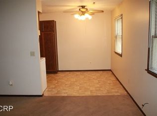 1678 W 42nd St APT 4, Davenport, IA 52806