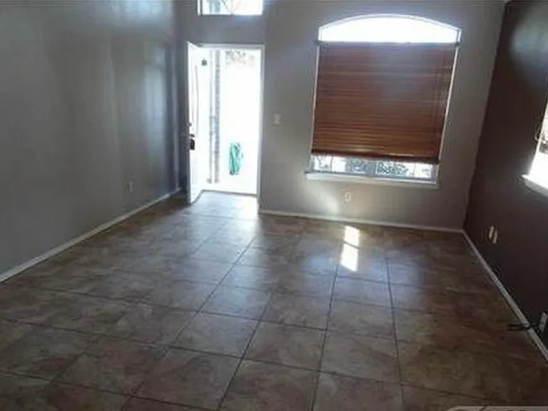 13984 Lago Seco Dr — Photo 3