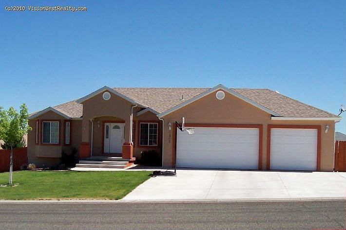 1st image of 5865 Brooke Dr