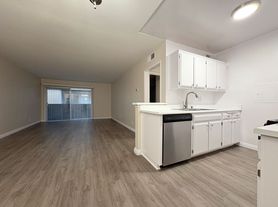 4621-4629 Vista Del Monte Ave.