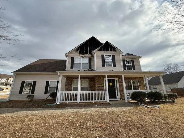 952 Swan Ridge Cir, Grayson, GA 30017