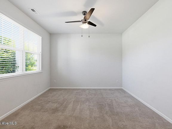 5th image of 115 Tralee Pl
