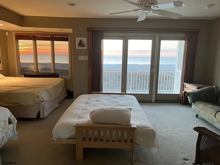 4501 Boardwalk #B — Photo 22