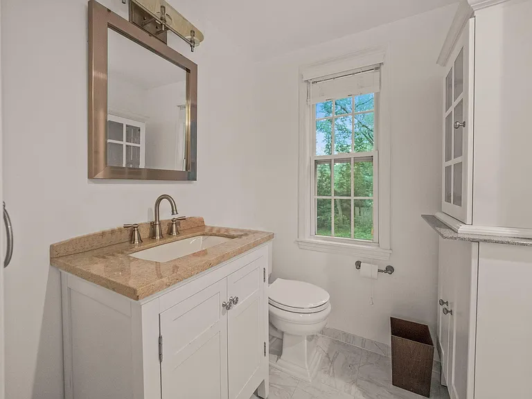27180 Wellington Rd — Photo 23