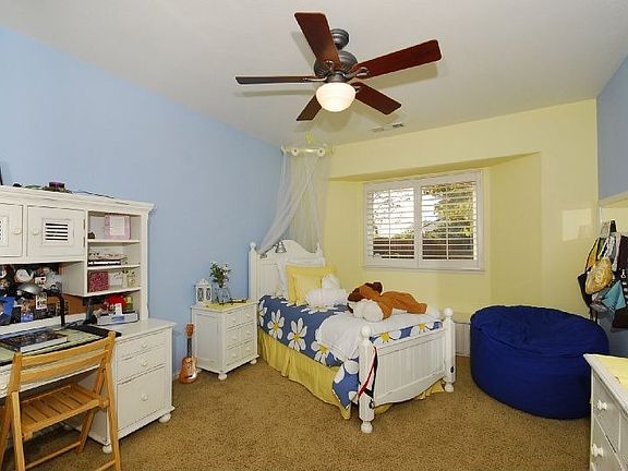 5th image of 817 Dover Ct