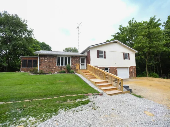 11080 N Pine Bluff Rd, Bicknell, IN 47512