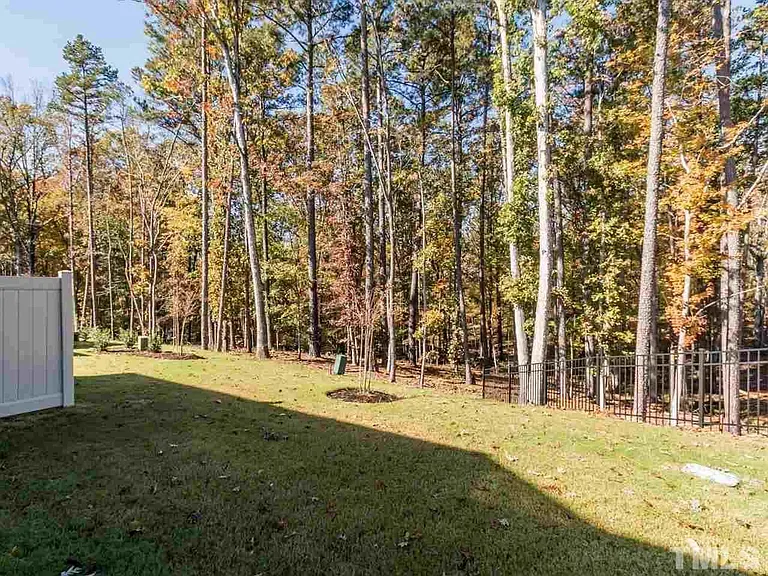 817 Rymark Ct — Photo 23