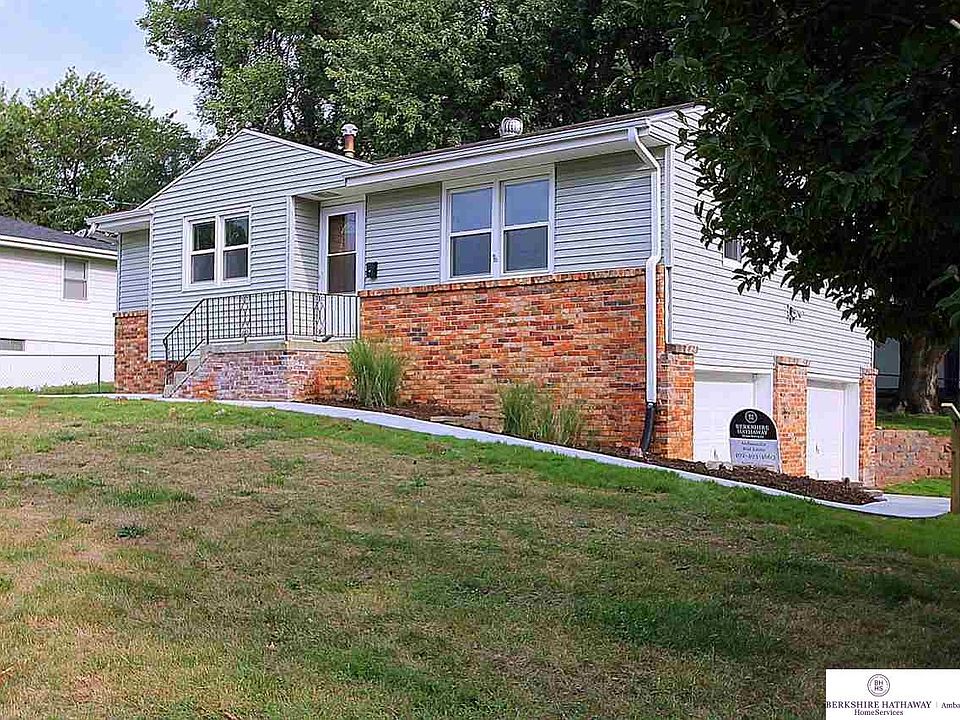 1st image of 3004 Evelyn St