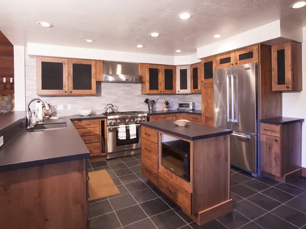 (undisclosed Address), Truckee, CA 96161